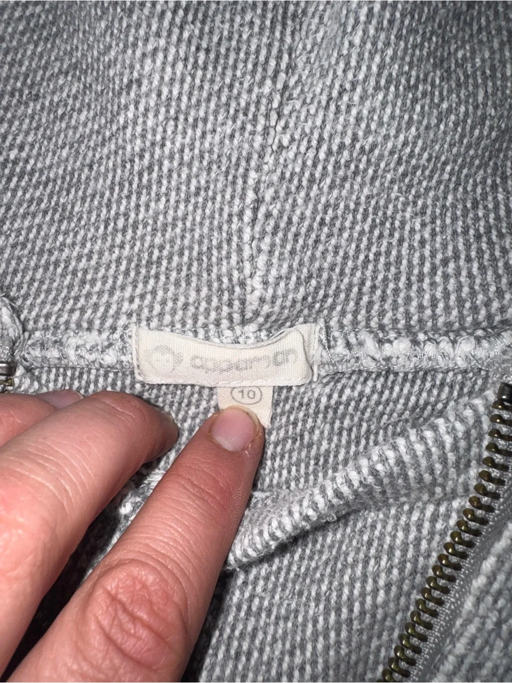 Hooded Pullover Sweater - Gray